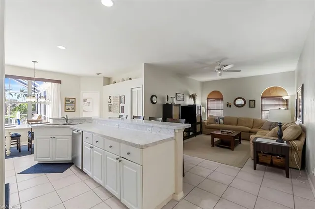 $780,000 | 719 Teton Court, Naples, FL 34104