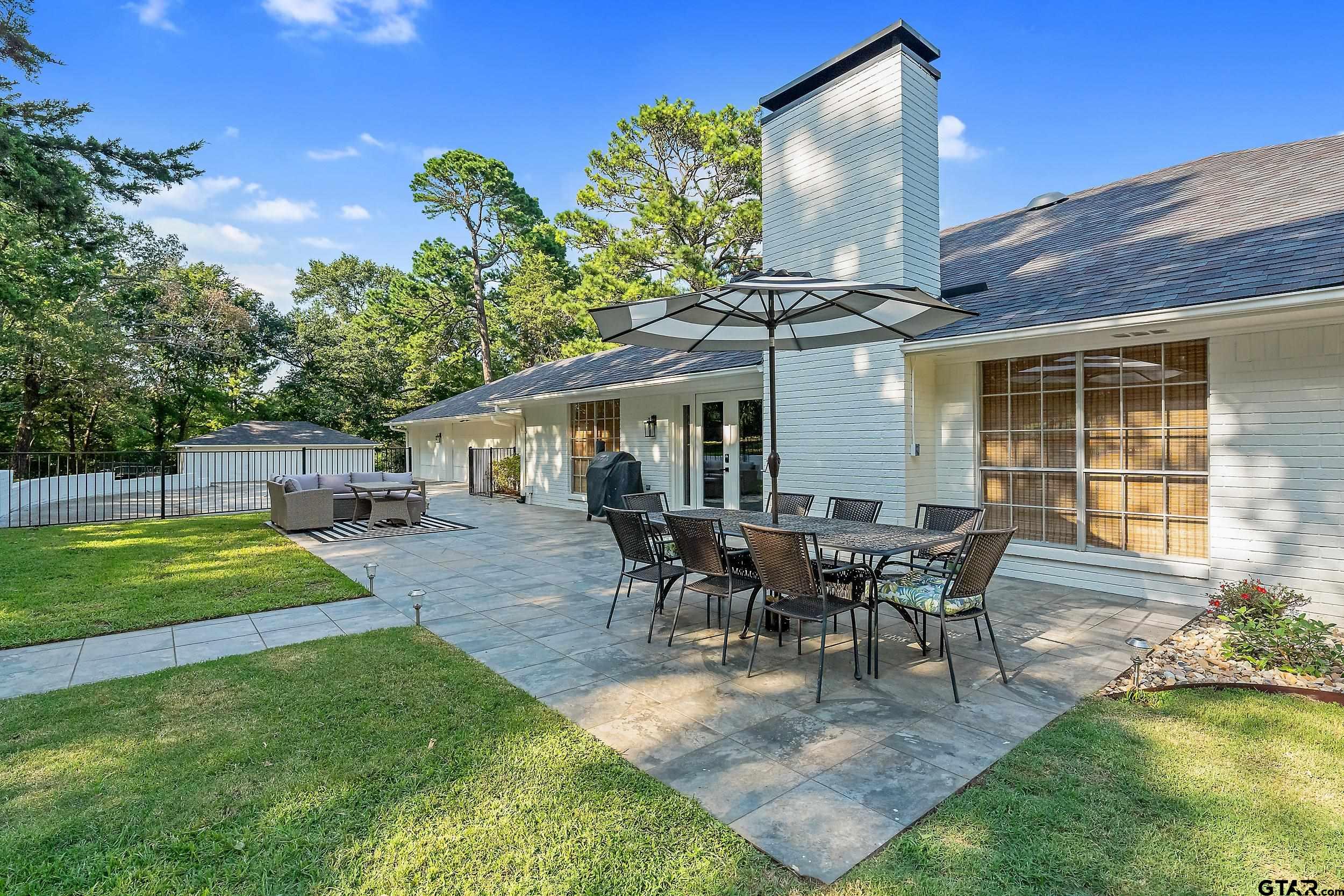 16708 Beddingfield Road Flint, TX 75762 - Photo 39 of 40 a view of a house with backyard and sitting area