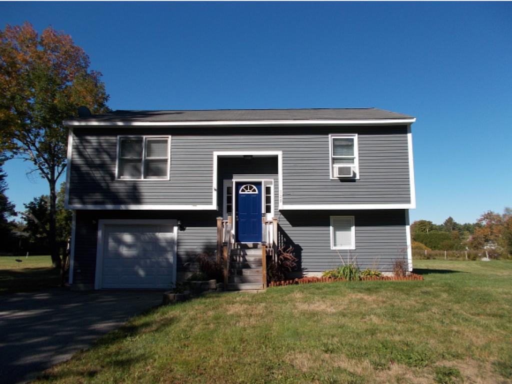 128 Franklin Street Rochester, NH 03867 - Photo 1 of 13
