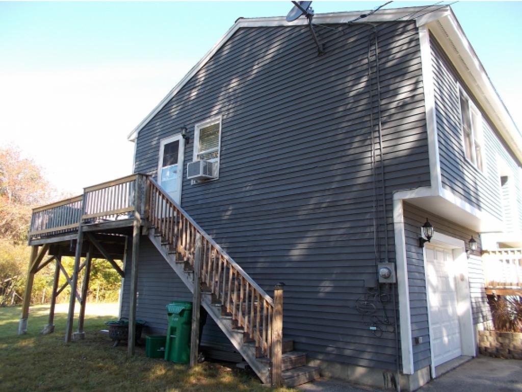 128 Franklin Street Rochester, NH 03867 - Photo 2 of 13