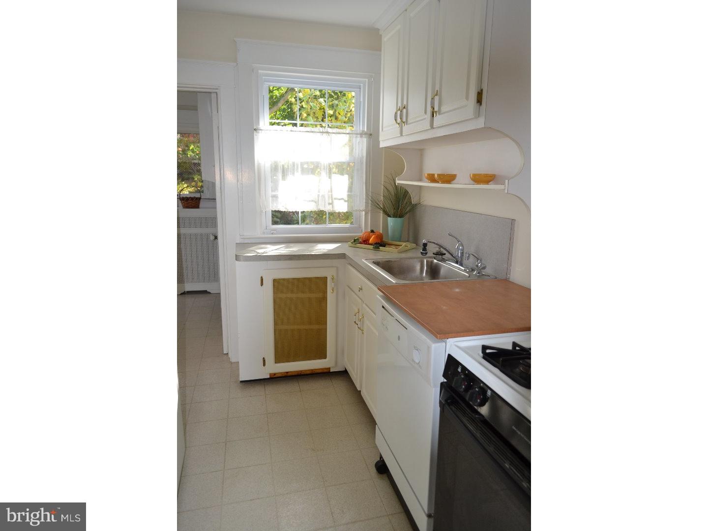 108 Walsh Road Lansdowne, PA 19050 - Photo 9 of 21 Kitchen
