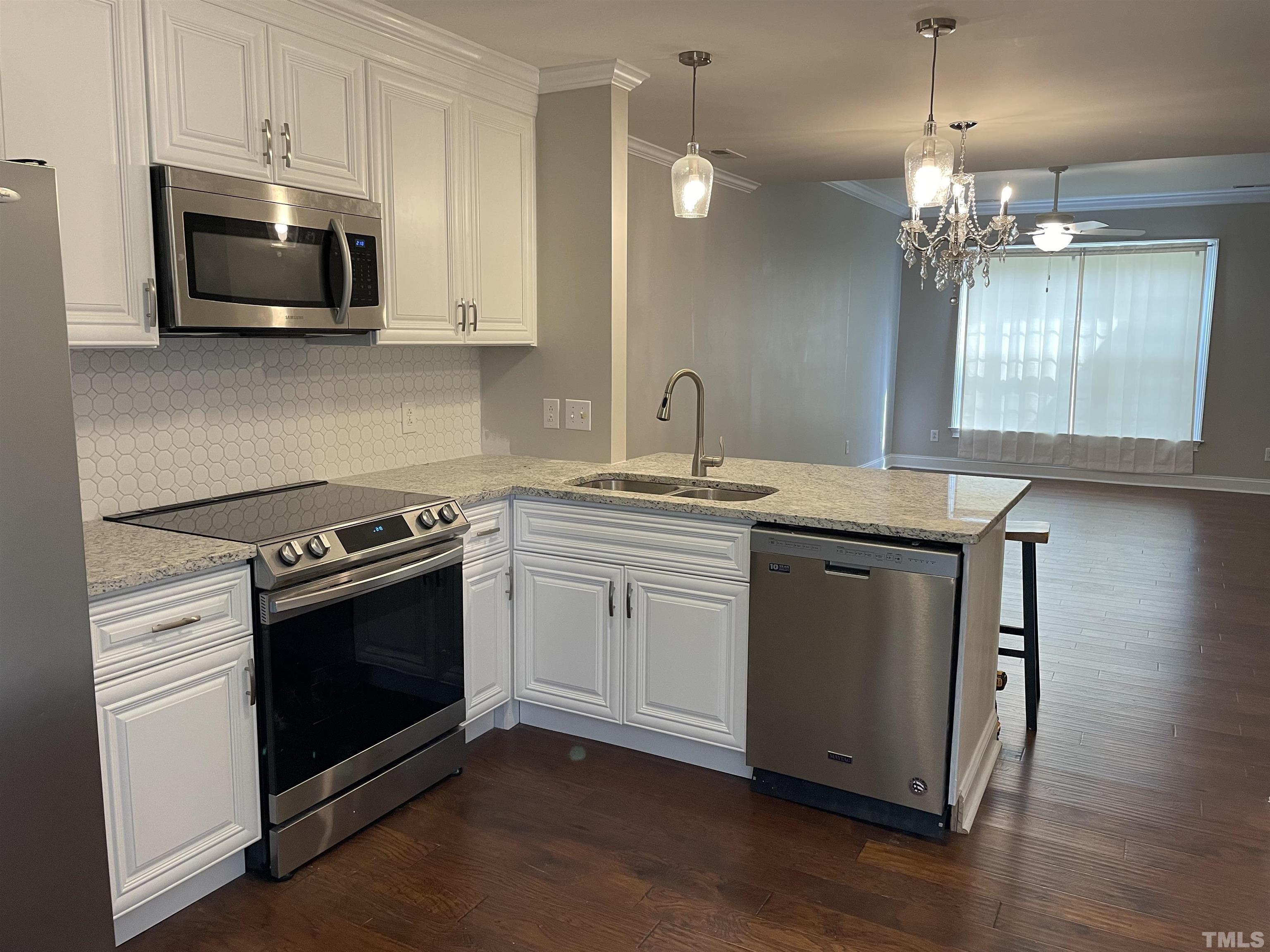 5501 Fieldcross Court Raleigh, NC 27610 - Photo 3 of 6 Gallery Image 3