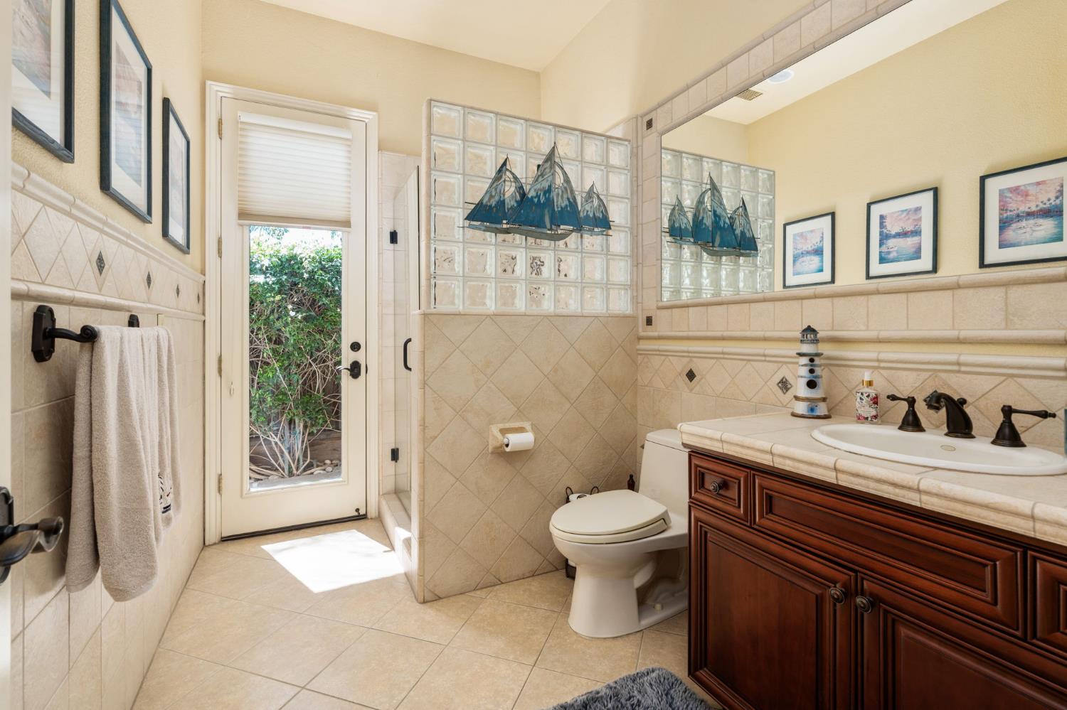 1823 Decatur Avenue Clovis, CA 93611 - Photo 44 of 68