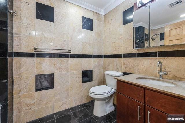 17 Meadow Road, Unit 401 Rutherford, NJ 07070 - Photo 14 of 29