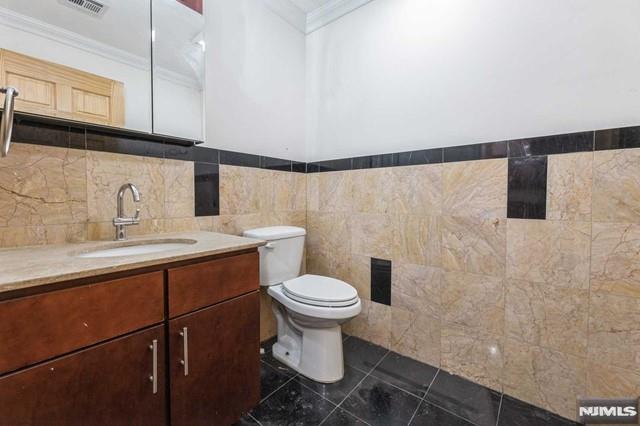 17 Meadow Road, Unit 401 Rutherford, NJ 07070 - Photo 19 of 29