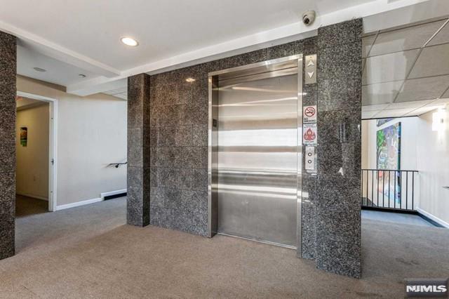 17 Meadow Road, Unit 401 Rutherford, NJ 07070 - Photo 27 of 29