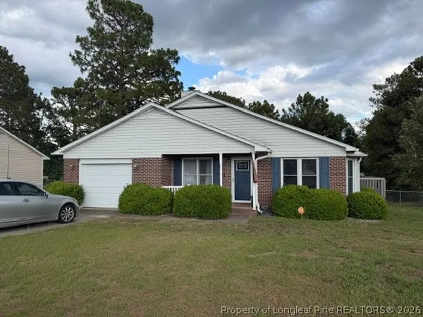 $220,000 | 712 Alexwood Drive, Hope Mills, NC 28348