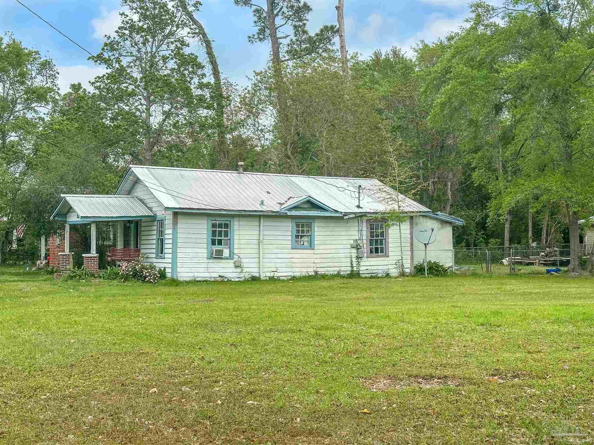 5378 Alabama Street Milton, FL 32570 - Photo 4 of 14