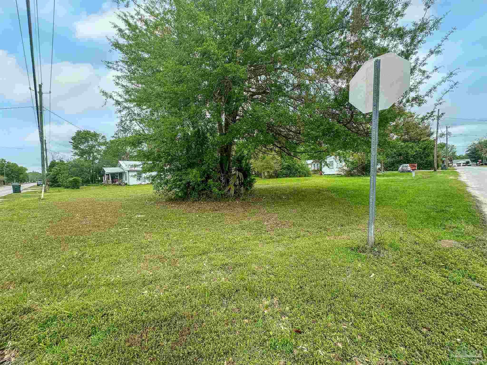 5378 Alabama Street Milton, FL 32570 - Photo 5 of 14