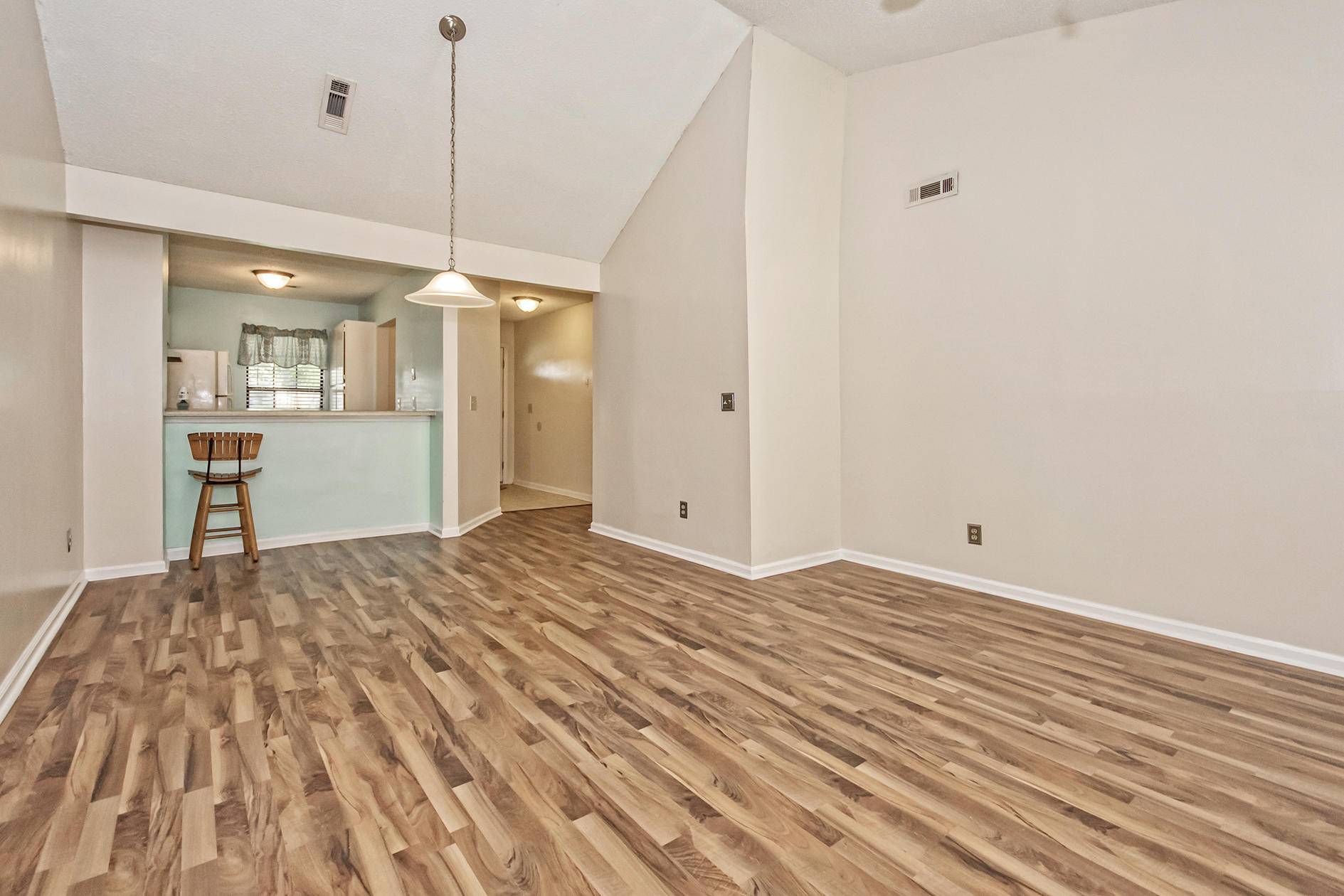 719 Temple Road, Unit A Ladson, SC 29456 - Photo 11 of 33 DSC_0072