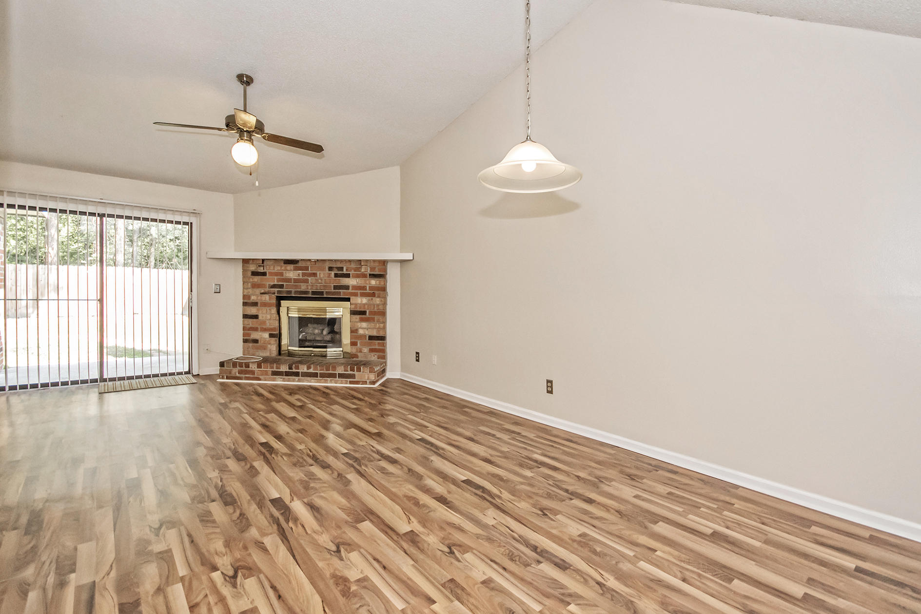 719 Temple Road, Unit A Ladson, SC 29456 - Photo 14 of 33 DSC_0075