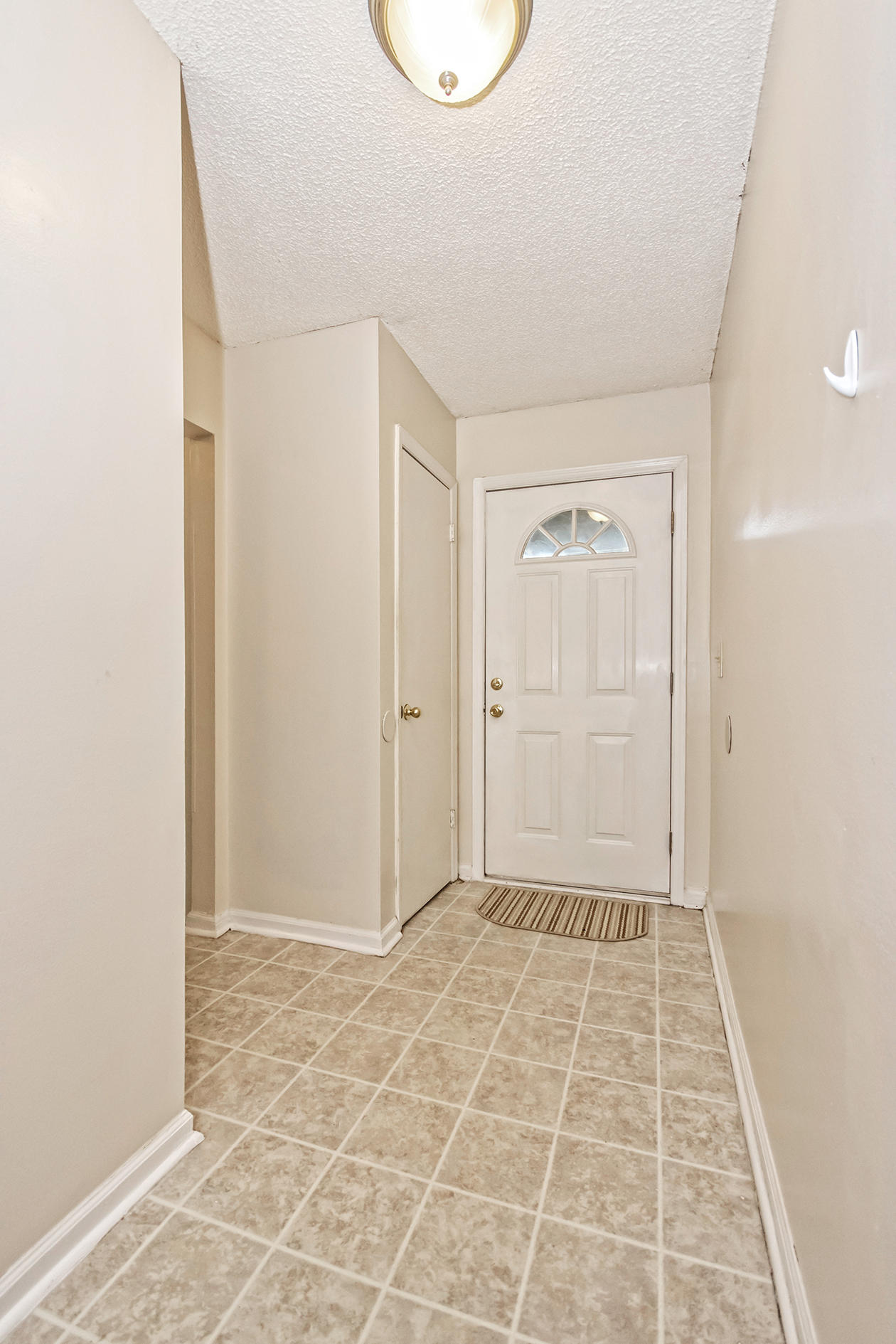 719 Temple Road, Unit A Ladson, SC 29456 - Photo 15 of 33 DSC_0076