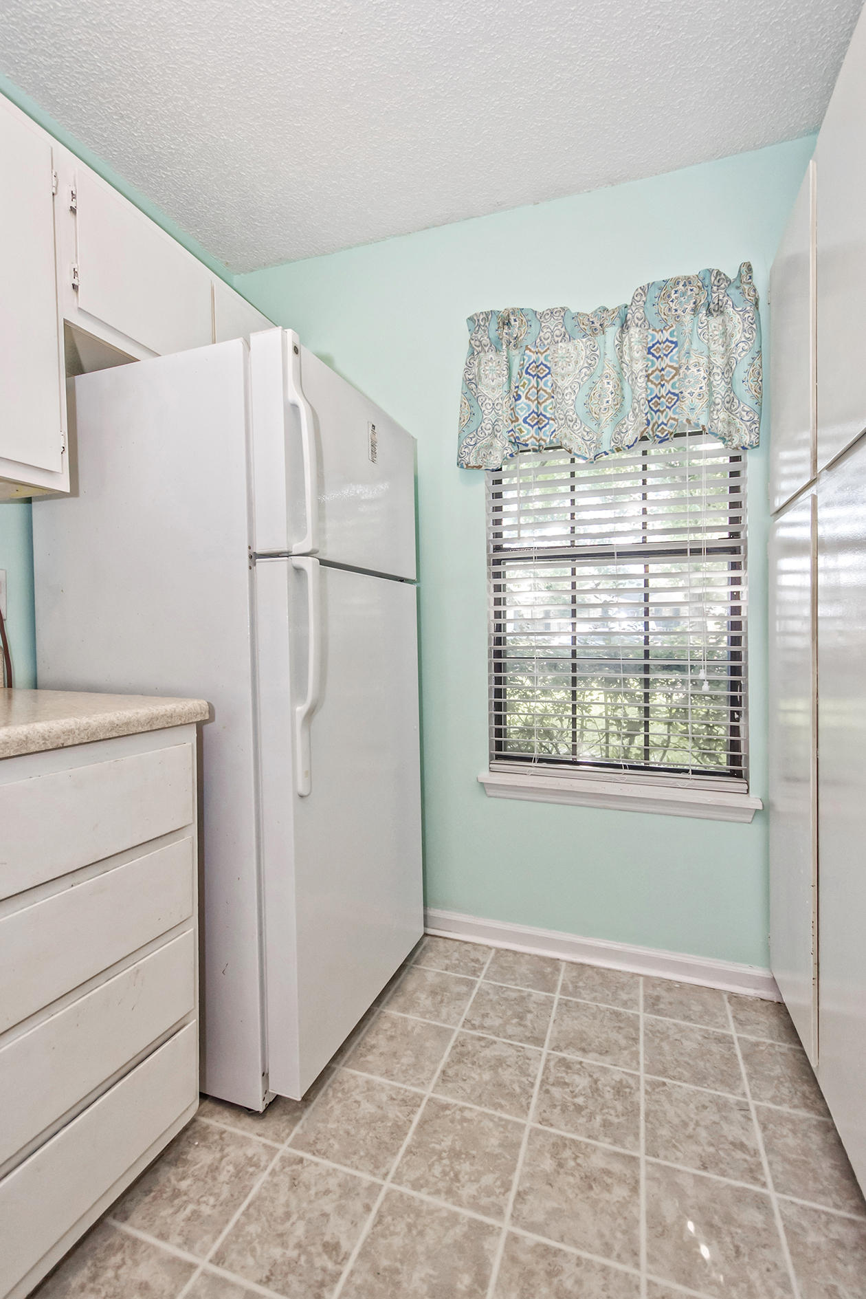 719 Temple Road, Unit A Ladson, SC 29456 - Photo 17 of 33 DSC_0078