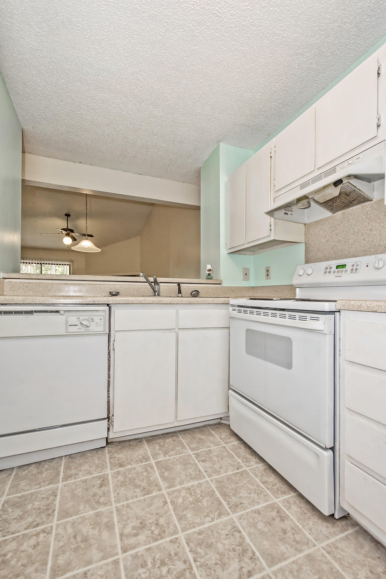 719 Temple Road, Unit A Ladson, SC 29456 - Photo 18 of 33 DSC_0079