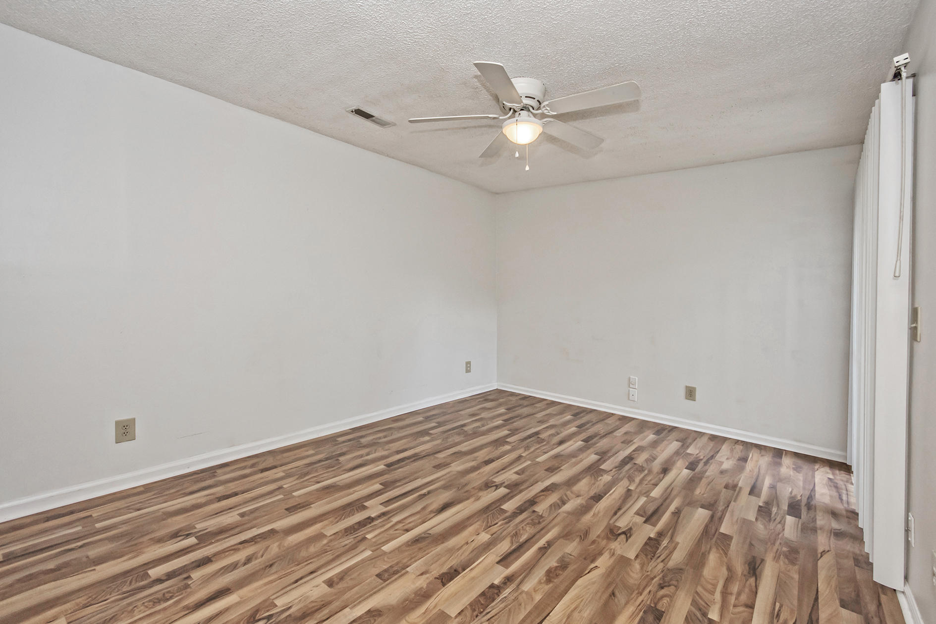 719 Temple Road, Unit A Ladson, SC 29456 - Photo 24 of 33 DSC_0085