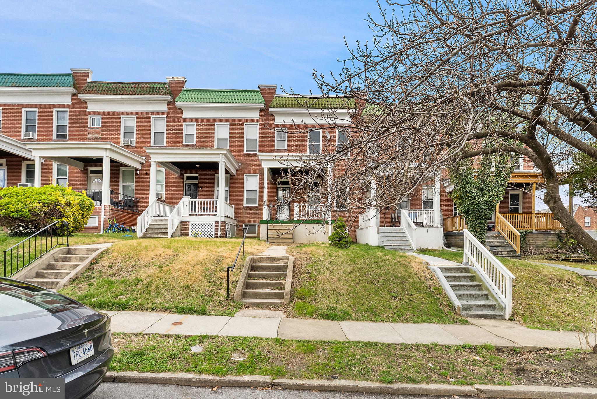 15 South Tremont Road Baltimore, MD 21229 - Photo 1 of 26