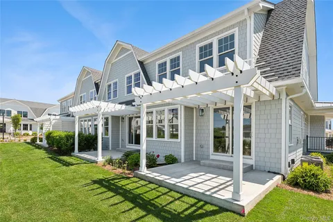 $1,399,000 | 12 Depot, Unit 103 (PEARL WAY), Westhampton Beach, NY 11978