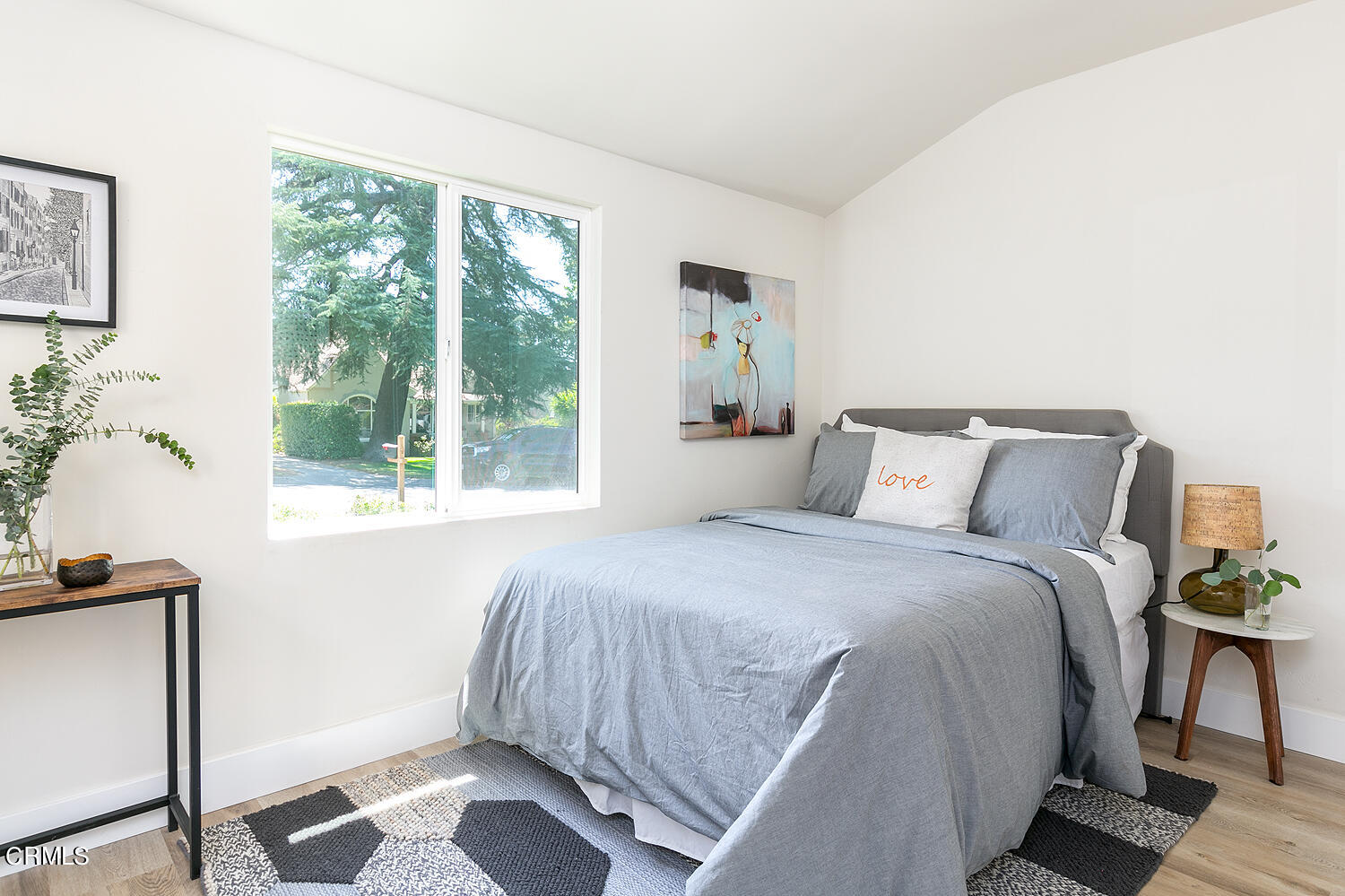 2375 Catherine Road Altadena, CA 91001 - Photo 27 of 50 a bedroom with a bed and window