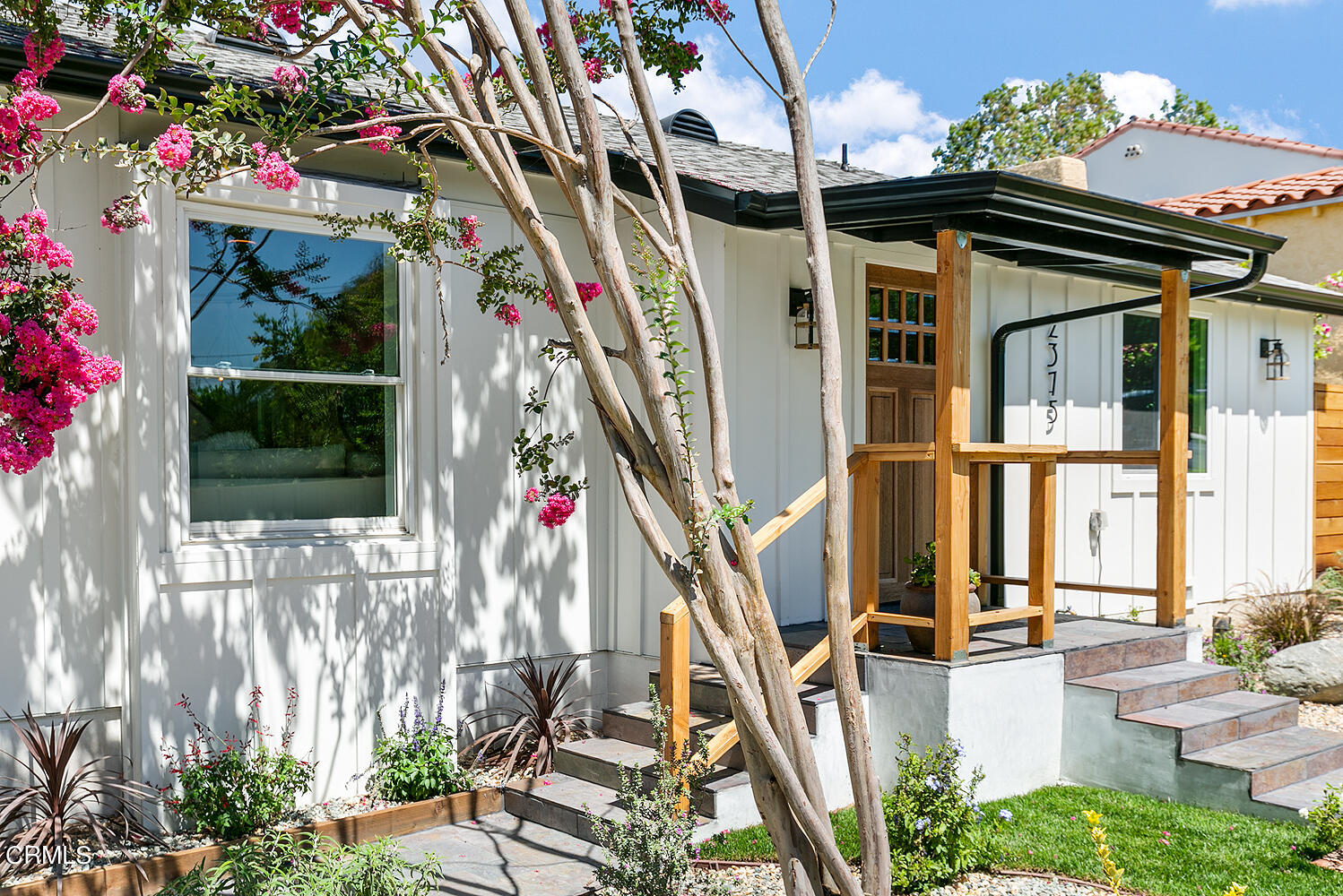 2375 Catherine Road Altadena, CA 91001 - Photo 3 of 50 a view of entryway with a front door