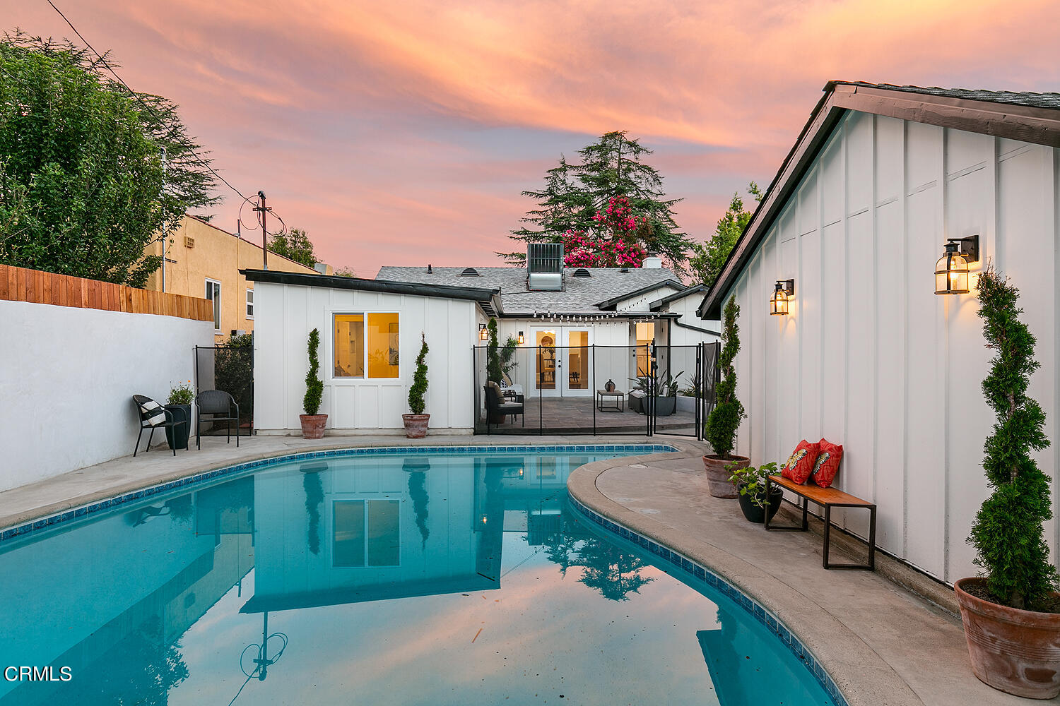 2375 Catherine Road Altadena, CA 91001 - Photo 50 of 50 a view of a house with backyard and sitting area