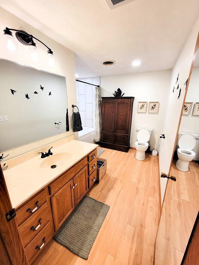 14612 Slager Road Franklin, WI 54230 - Photo 11 of 36 Bath 3