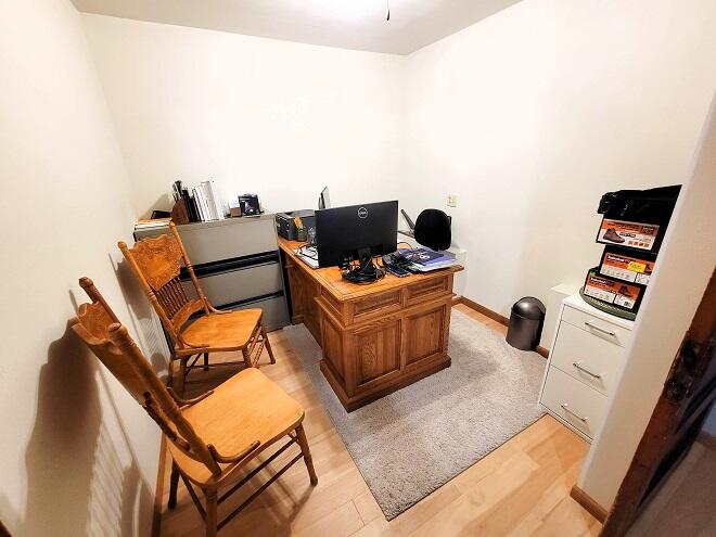 14612 Slager Road Franklin, WI 54230 - Photo 18 of 36 Office