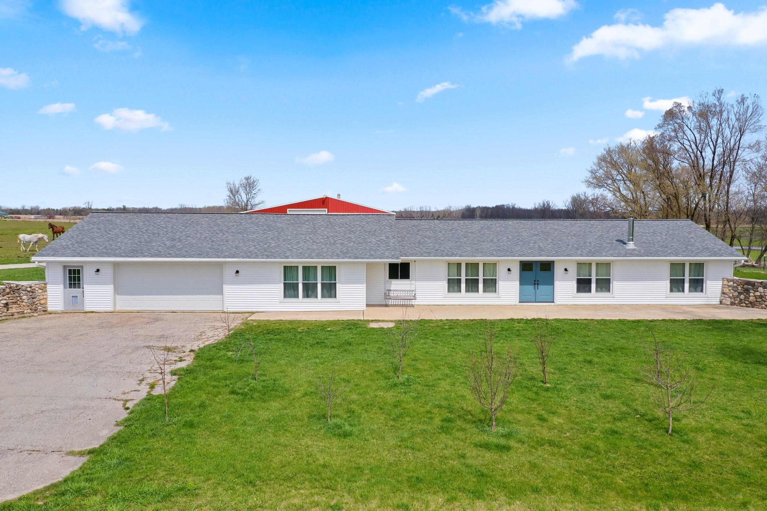 14612 Slager Road Franklin, WI 54230 - Photo 2 of 36 front house