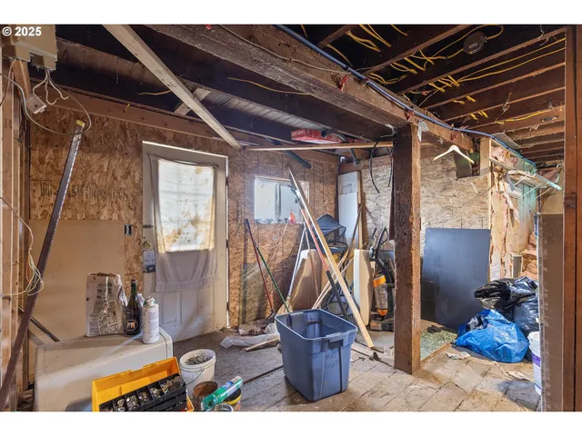 $199,900 | 808 West A Street, Rainier, OR 97048