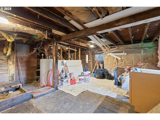 $199,900 | 808 West A Street, Rainier, OR 97048