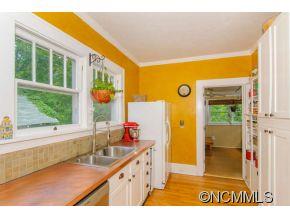 138 Brevard Road Asheville, NC 28806 - Photo 10 of 24 Gallery Image 10