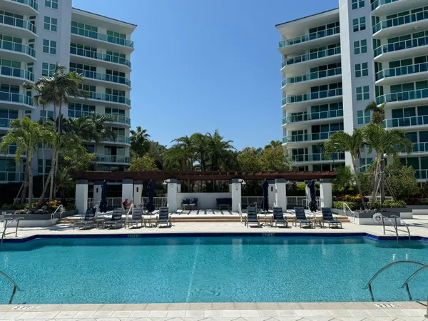 $6,800 | 550 Southeast Mizner Boulevard, Unit B906, Boca Raton, FL 33432