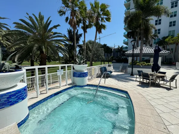 $6,800 | 550 Southeast Mizner Boulevard, Unit B906, Boca Raton, FL 33432
