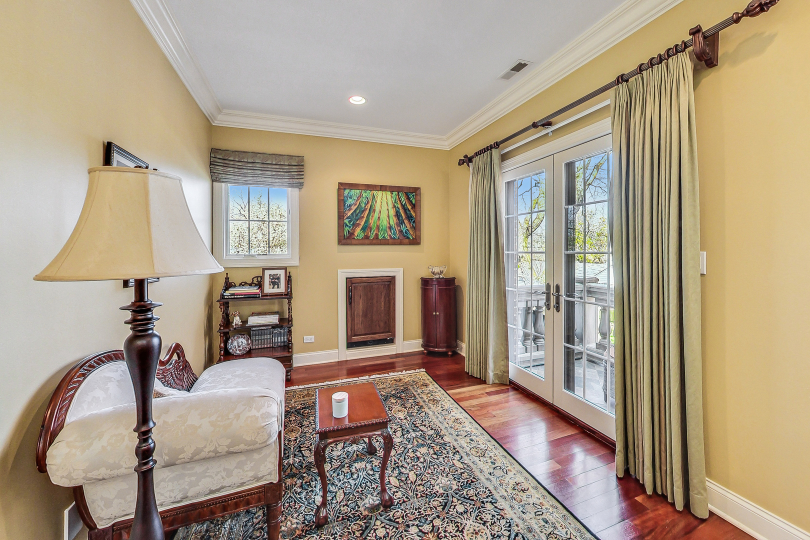 428 South Clifton Avenue Park Ridge, IL 60068 - Photo 18 of 43 a living room with furniture a window and a table