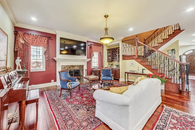 $1,799,000 | 428 South Clifton Avenue, Park Ridge, IL 60068