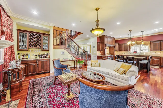 $1,799,000 | 428 South Clifton Avenue, Park Ridge, IL 60068