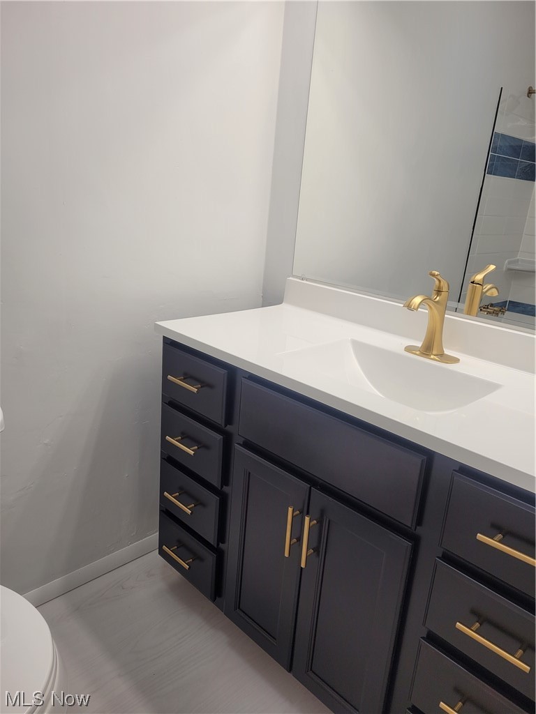 1092 Ledgeview Road Macedonia, OH 44056 - Photo 10 of 22 Main bathroom