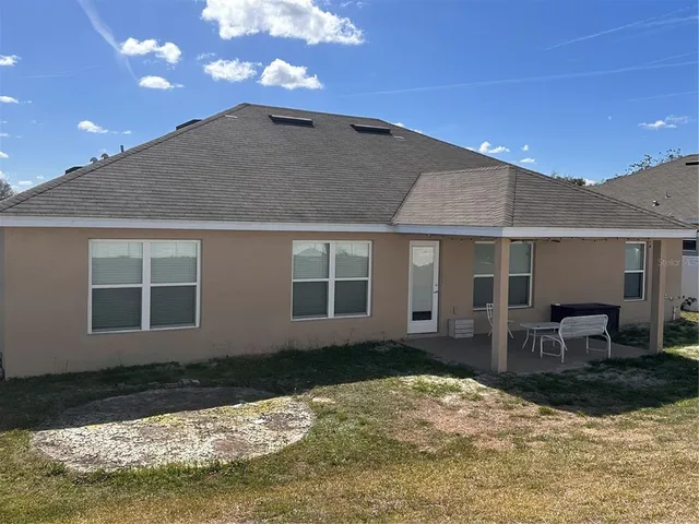 $2,400 | 402 Edith Drive, Fruitland Park, FL 34731