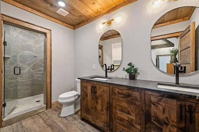 $2,895,000 | 16 Navajo Trail, McCaysville, GA 30555