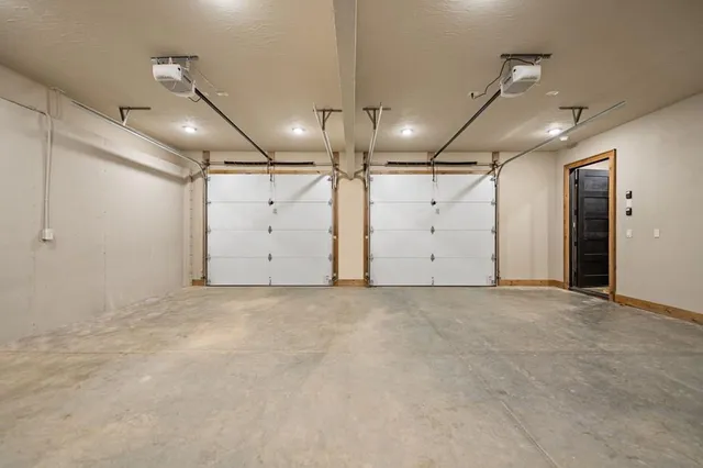 $2,895,000 | 16 Navajo Trail, McCaysville, GA 30555