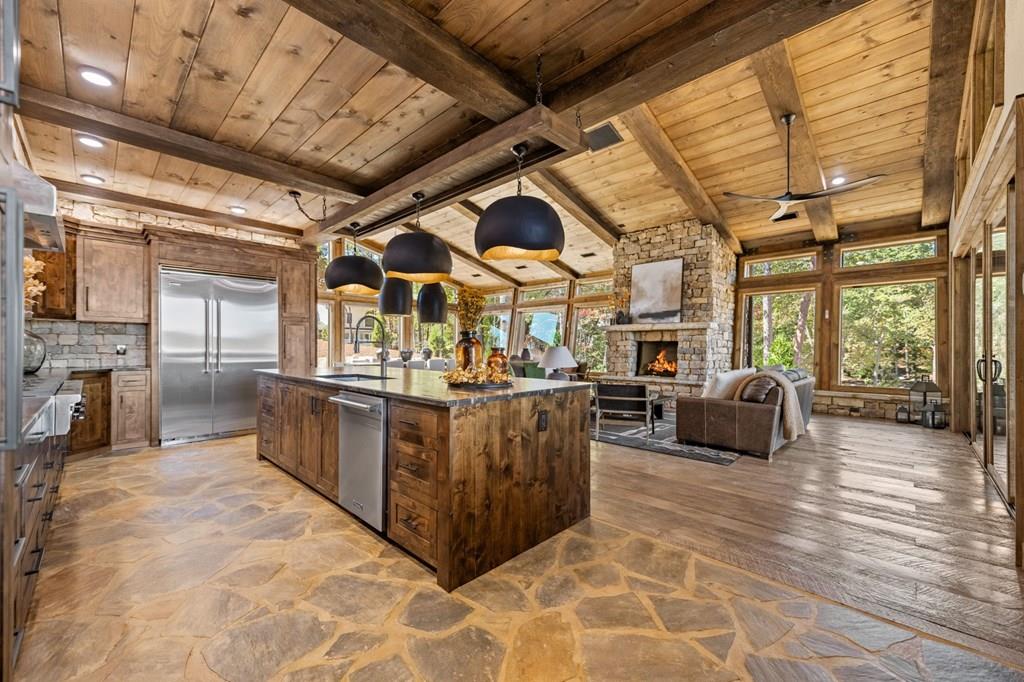 16 Navajo Trail McCaysville, GA 30555 - Photo 7 of 43