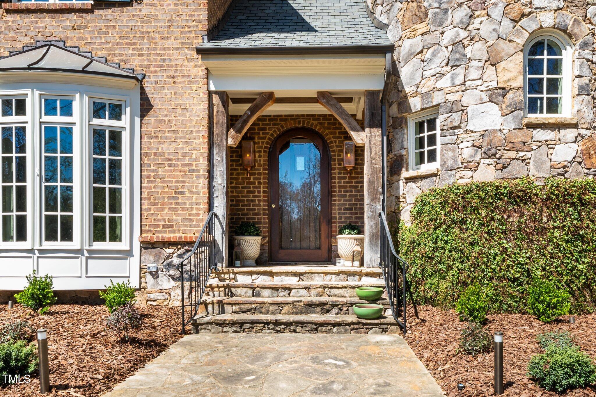 2207 Oxford Road Raleigh, NC 27608 - Photo 7 of 55 6-web-or-mls-2207 Oxford (266 of 384)