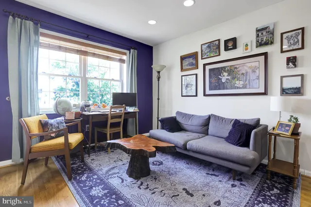 $2,500 | 1411 Massachusetts Avenue Southeast, Unit 6, Washington, DC 20003