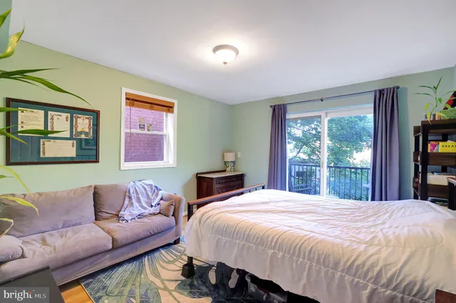 $2,500 | 1411 Massachusetts Avenue Southeast, Unit 6, Washington, DC 20003