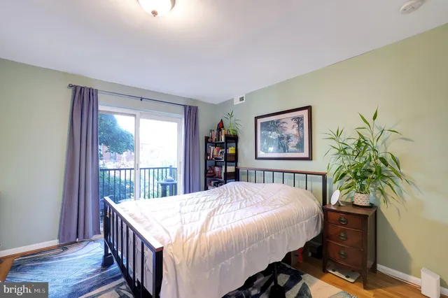 $2,500 | 1411 Massachusetts Avenue Southeast, Unit 6, Washington, DC 20003