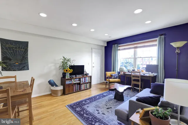 $2,500 | 1411 Massachusetts Avenue Southeast, Unit 6, Washington, DC 20003