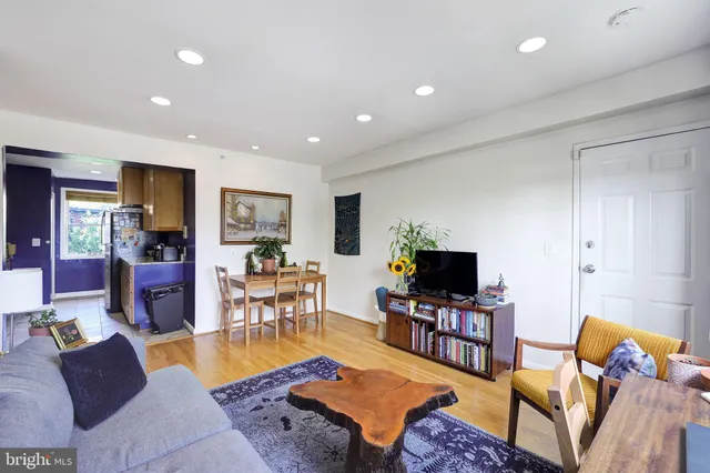 $2,500 | 1411 Massachusetts Avenue Southeast, Unit 6, Washington, DC 20003