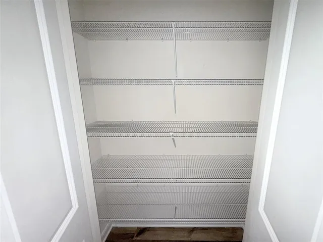 $2,299 | 913 Serena Drive, Ferris, TX 75125