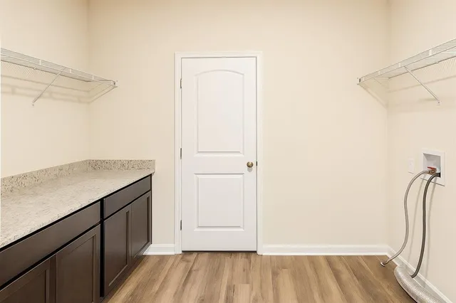 $2,299 | 913 Serena Drive, Ferris, TX 75125