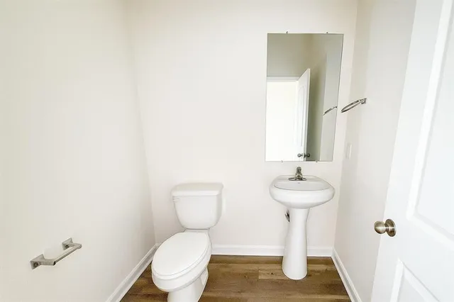 $2,299 | 913 Serena Drive, Ferris, TX 75125