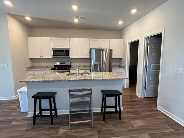 $2,900 | 342 Tiliwa Street, Summerville, SC 29486